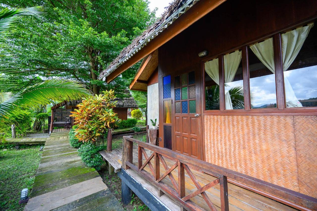 เฮินไต รีสอร์ท แม่ลาน้อย Ban Mae La Noi Bagian luar foto